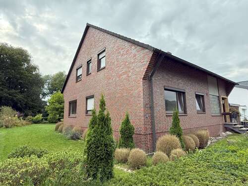 Foto - Haus zum Kaufen in Wilhelmshaven 299.000,00 € 165 m²