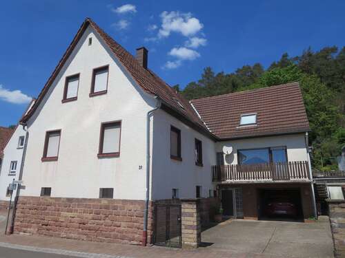 Foto - Haus zum Kaufen in Busenberg 215.000,00 € 248 m²