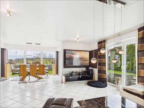 Foto - Haus zum Kaufen in Großostheim Wenigumstadt 919.000,00 € 265 m²