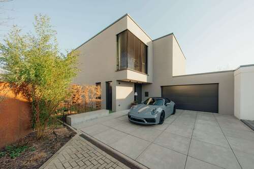 Foto - Haus zum Kaufen in Bielefeld 2.200.000,00 € 242.15 m²