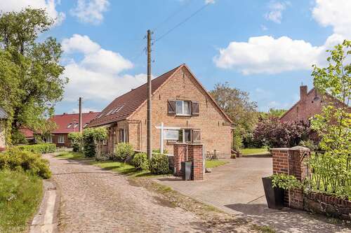 Foto - Haus zum Kaufen in Gülitz-Reetz 745.000,00 € 408.21 m²