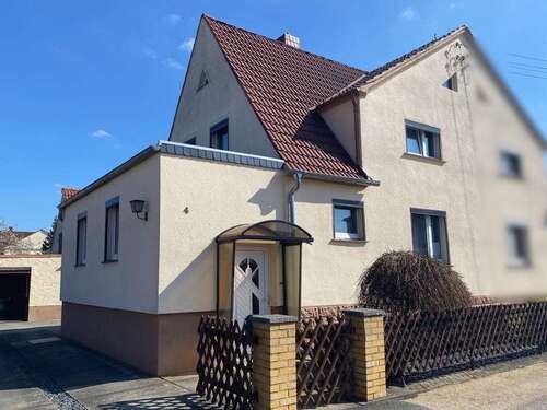 Foto - Haus zum Kaufen in Zeithain 90.000,00 € 89.42 m²