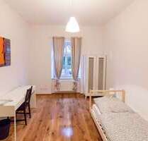 WG-Zimmer in München 810,00 € 17 m²