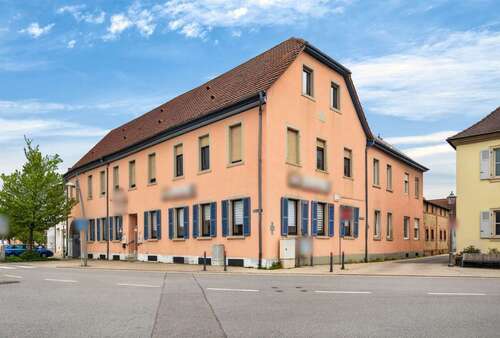 Foto - Haus zum Kaufen in Forst 899.000,00 € 486 m²