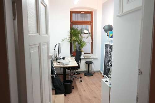 Foto - Büro in Berlin 375,00 € 17 m² - 375,00&nbsp;EUR Kaltmiete, ca.&nbsp; 17,00&nbsp;m&sup2;