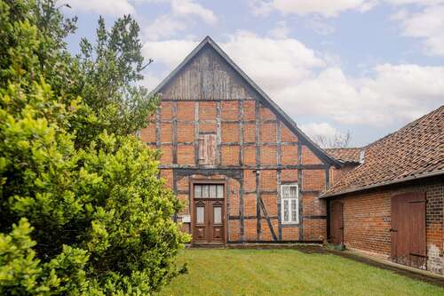 Foto - Haus zum Kaufen in Garbsen 330.000,00 € 141 m²