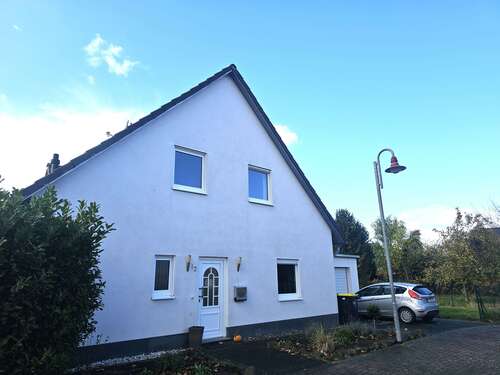 Foto - Haus zum Mieten in Polch 1.050,00 € 110 m²