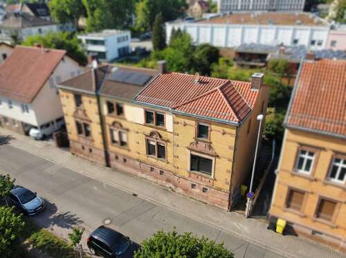 Foto - Haus zum Kaufen in Zweibrücken 165.000,00 € 169 m²