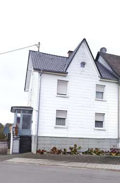 Foto - Haus zum Kaufen in Gönnersdorf 125.000,00 € 110 m²