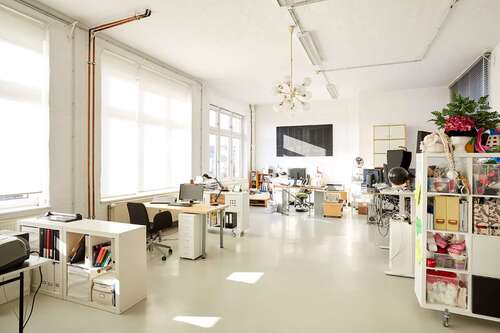 Foto - Büro in Berlin 275,00 € 4 m² - 275,00&nbsp;EUR Kaltmiete, ca.&nbsp; 4,00&nbsp;m&sup2;