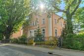 Haus zum Kaufen in Dresden 1.350.000,00 € 300 m²
