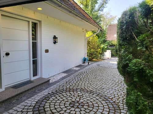 Foto - Haus zum Kaufen in Ratingen 872.000,00 € 174 m²