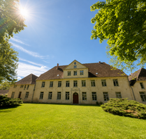 Haus zum Kaufen in Dummerstorf 950.000,00 € 270 m²