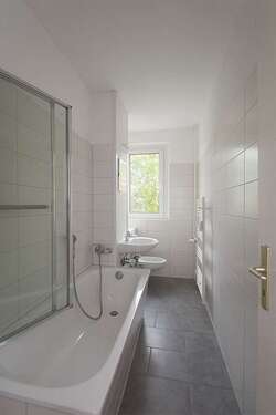 Foto - Wohnung zum Mieten in Halle (Saale) 450,93 € 71.69 m²