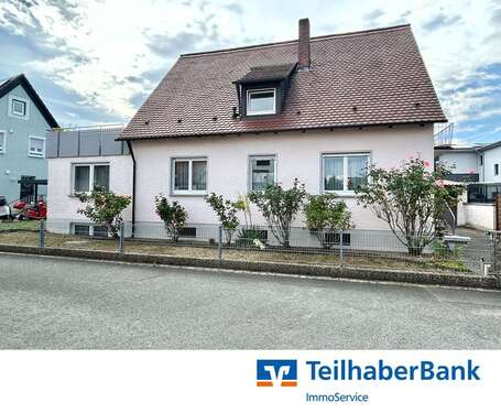Foto - Haus zum Kaufen in Baiersdorf 435.000,00 € 140 m²