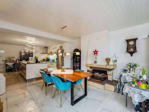 Foto - Haus zum Kaufen in Kleinostheim 699.000,00 € 310.14 m²