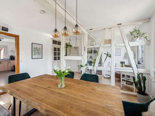 Foto - Haus zum Kaufen in Egenhausen 240.000,00 € 279 m²