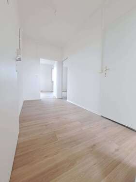Foto - Wohnung zum Mieten in Halle 351,00 € 54.95 m²