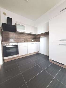 Foto - Wohnung zum Mieten in Halle 336,00 € 54.95 m²
