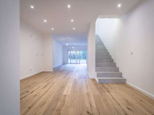 Foto - Haus zum Kaufen in Frankfurt 650.000,00 € 114 m²