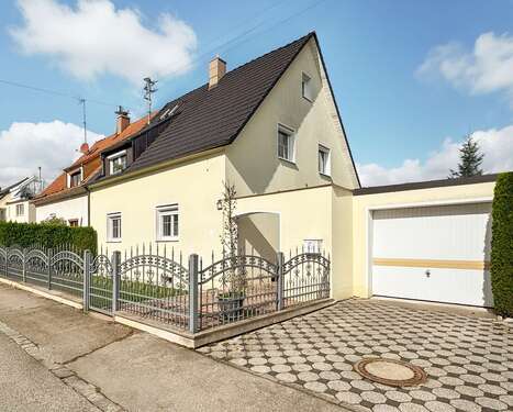 Foto - Haus zum Kaufen in Friedberg 945.000,00 € 132 m²