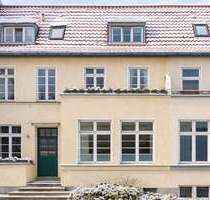 Haus zum Kaufen in Berlin 1.685.000,00 € 292 m²