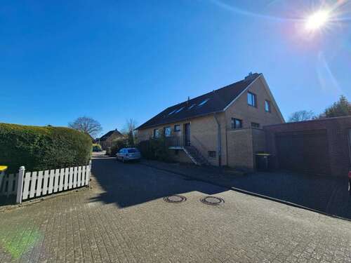 Foto - Haus zum Kaufen in Wilhelmshaven 329.000,00 € 225 m²