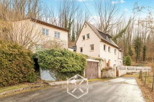 Foto - Haus zum Kaufen in Schwieberdingen 350.000,00 € 265 m²
