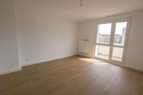 Foto - Wohnung zum Mieten in Halle (Saale) 357,00 € 49.59 m²