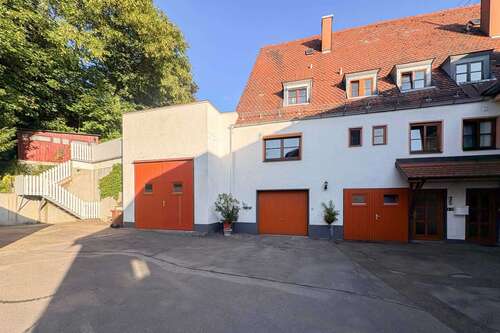 Foto - Haus zum Kaufen in Friedberg 1.150.000,00 € 360 m²