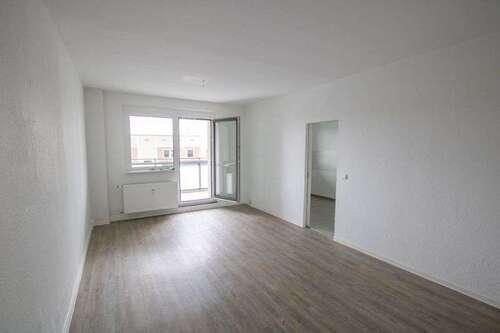 Foto - Wohnung zum Mieten in Halle (Saale) 619,00 € 70.3 m²