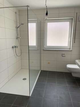 Foto - Wohnung zum Mieten in Piesenkofen 940,00 € 76.36 m²