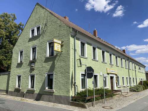 Foto - Haus zum Kaufen in Hirschstein 114.000,00 € 958 m²