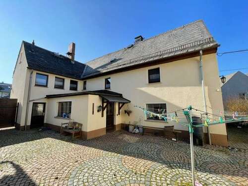 Foto - Haus zum Kaufen in Niederfrohna 450.000,00 € 224 m²