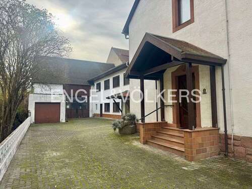 Foto - Haus zum Kaufen in Ludwigshafen am Rhein 525.000,00 € 234 m²