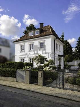 Foto - Haus zum Kaufen in München 2.850.000,00 € 206 m²