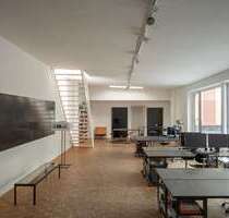 Büro in München 430,00 € 4 m² - 430,00&nbsp;EUR Kaltmiete, ca.&nbsp; 4,00&nbsp;m&sup2; in München (PLZ: 80469)