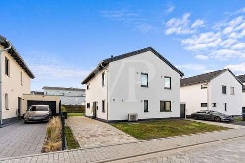 Foto - Haus zum Kaufen in Baesweiler 595.000,00 € 152 m²