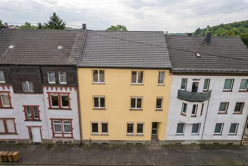 Foto - Haus zum Kaufen in Altenkirchen 125.000,00 € 282 m²