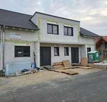 Haus zum Mieten in Stadecken-Elsheim 1.980,00 € 121 m²