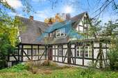 Haus zum Kaufen in Kassel Wehlheiden 299.900,00 € 180 m² - Kassel / Wehlheiden