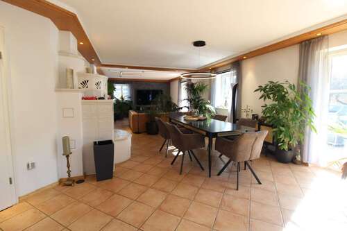 Foto - Haus zum Kaufen in Finsing 1.785.000,00 € 240 m²