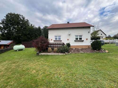 Foto - Haus zum Kaufen in Bruck in der Oberpfalz 235.000,00 € 90 m²