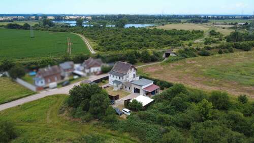 Foto - Haus zum Kaufen in Calbe (Saale) 149.000,00 € 134.4 m²
