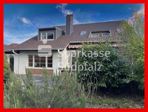 Foto - Haus zum Kaufen in Burrweiler 439.000,00 € 318 m²