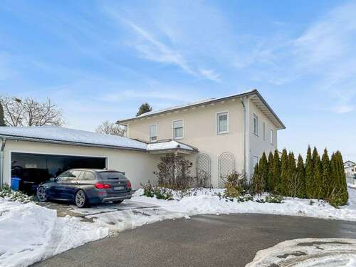 Foto - Haus zum Kaufen in Ruderting 799.000,00 € 217.39 m²