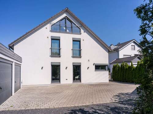 Foto - Haus zum Kaufen in Olching 1.495.000,00 € 169.21 m²