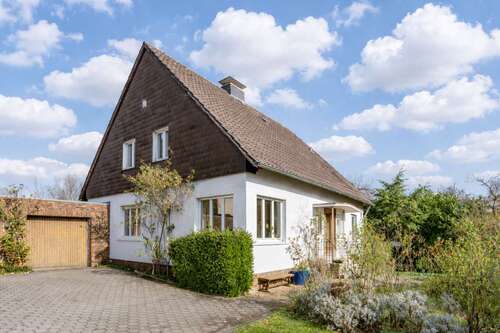 Foto - Haus zum Kaufen in Essen Stadtwald 849.000,00 € 280 m²