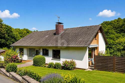 Foto - Haus zum Kaufen in Bad Karlshafen 228.000,00 € 183 m²