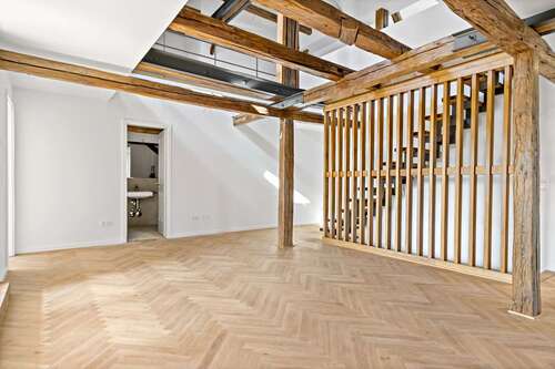 Foto - Wohnung zum Mieten in Halle 1.720,00 € 172 m²